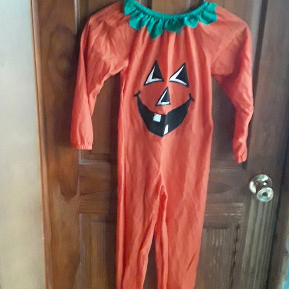 Halloween costume Pumpkin Other - CHILDSIZE HALLOWEEN COSTUME ( SIZE 6X ).